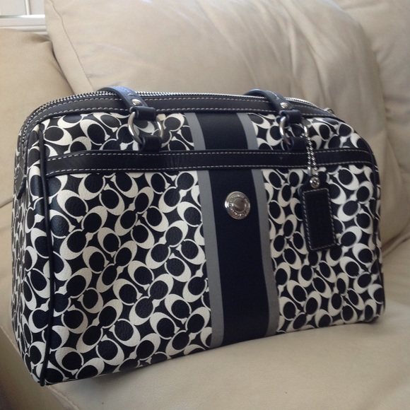 Coach Handbags - Coach white & black Purse